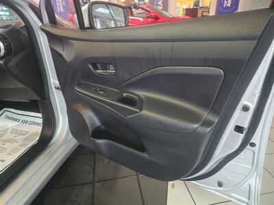2025 Nissan Versa SV 4DR SEDAN - Photo 11 - Hamilton, OH 45015