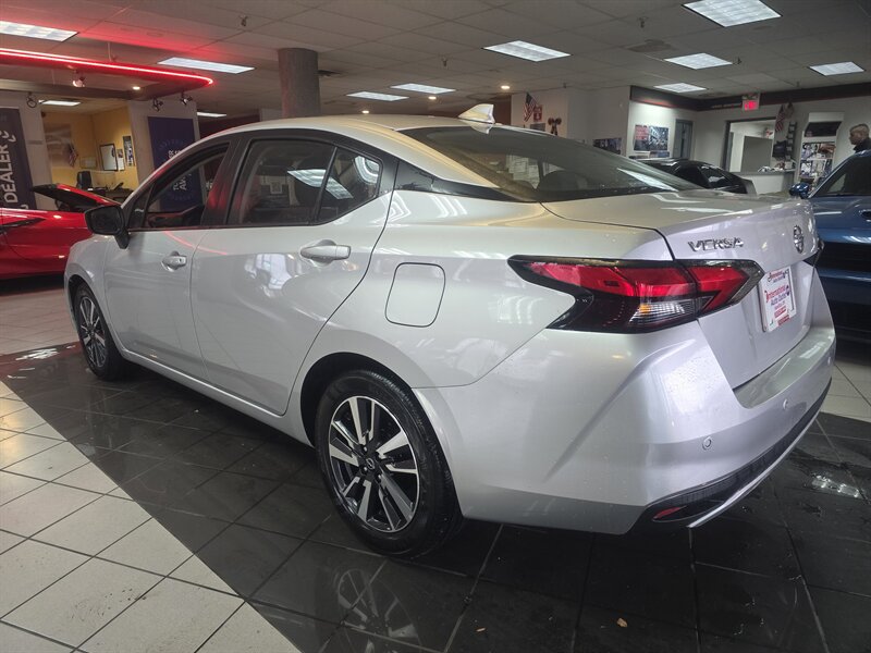 2025 Nissan Versa SV Sedan photo 4