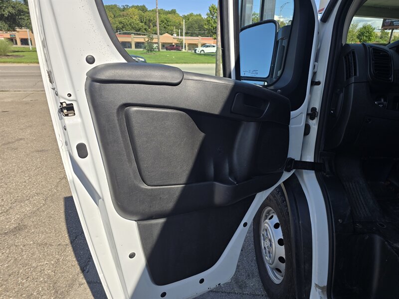 2023 RAM ProMaster 2500 159 WB - Photo 7 - Hamilton, OH 45015