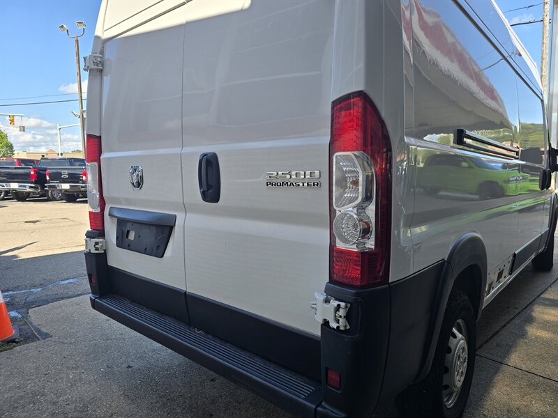 2023 RAM ProMaster 2500 159 WB - Photo 5 - Hamilton, OH 45015