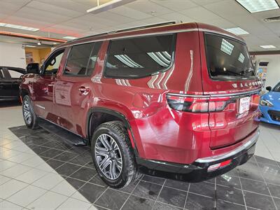 2024 Jeep Wagoneer Series III 4DR SUV   - Photo 6 - Hamilton, OH 45015