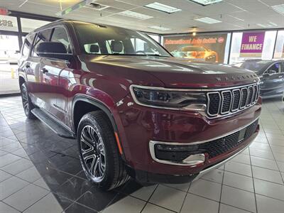 2024 Jeep Wagoneer Series III 4DR SUV   - Photo 3 - Hamilton, OH 45015