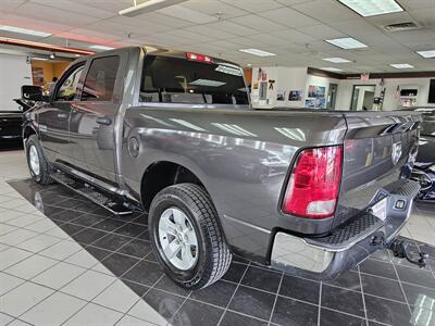 2018 RAM 1500 Express-CREW CAB-4X4-HEMI   - Photo 8 - Hamilton, OH 45015