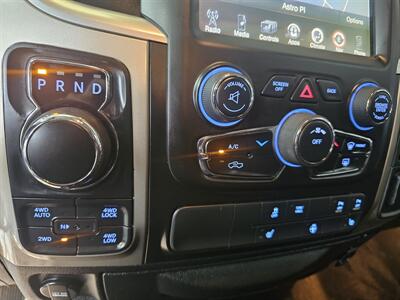 2014 RAM 1500 Big Horn   - Photo 15 - Hamilton, OH 45015