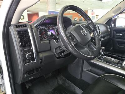 2012 RAM 1500 Laramie Limited 4DR CREW CAB 4X4/HEMI   - Photo 9 - Hamilton, OH 45015