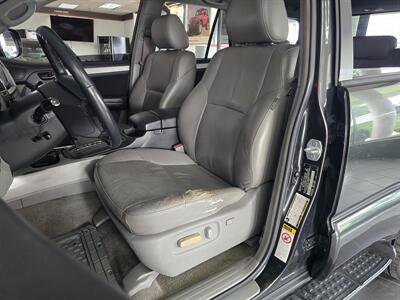 2006 Toyota 4Runner SR5   - Photo 9 - Hamilton, OH 45015