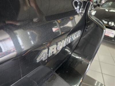 2006 Toyota 4Runner SR5   - Photo 32 - Hamilton, OH 45015