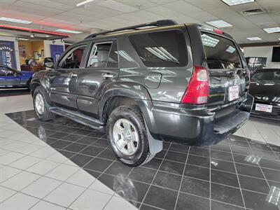 2006 Toyota 4Runner SR5   - Photo 6 - Hamilton, OH 45015