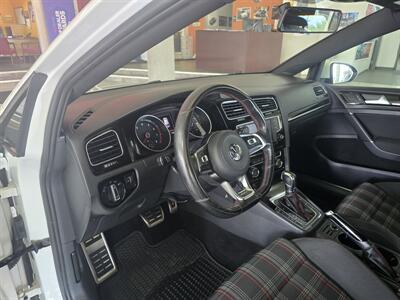 2017 Volkswagen Golf GTI S 4DR HATCHBACK   - Photo 8 - Hamilton, OH 45015