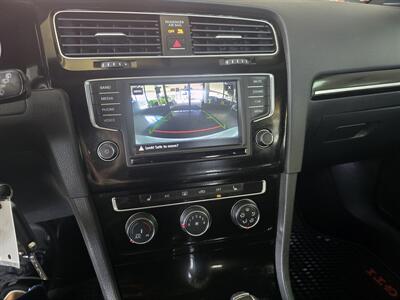 2017 Volkswagen Golf GTI S 4DR HATCHBACK   - Photo 19 - Hamilton, OH 45015