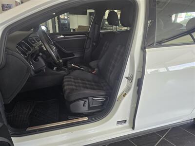 2017 Volkswagen Golf GTI S 4DR HATCHBACK   - Photo 9 - Hamilton, OH 45015