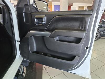 2017 Chevrolet Silverado 1500 LT-CREW CAB-4X4/V8   - Photo 10 - Hamilton, OH 45015