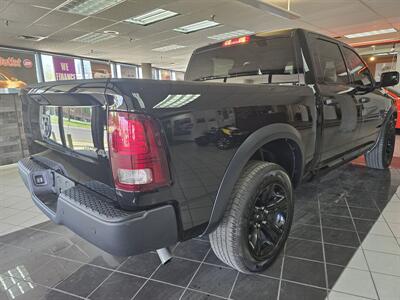 2024 RAM 1500 CLASSIC Warlock 4DR CREW CAB 4X4   - Photo 5 - Hamilton, OH 45015