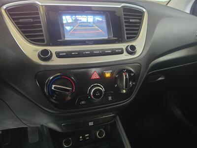 2019 Hyundai Accent SE 4DR SEDAN   - Photo 19 - Hamilton, OH 45015