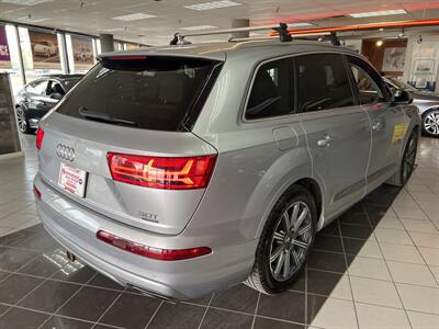 2017 Audi Q7 3.0T quattro Premium Plus   - Photo 6 - Hamilton, OH 45015