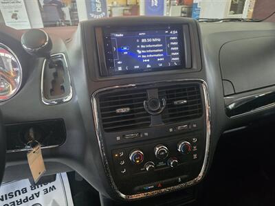 2017 Dodge Grand Caravan SE 4DR MINI-VAN   - Photo 21 - Hamilton, OH 45015