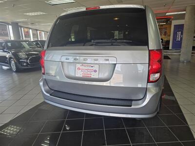 2017 Dodge Grand Caravan SE 4DR MINI-VAN   - Photo 5 - Hamilton, OH 45015