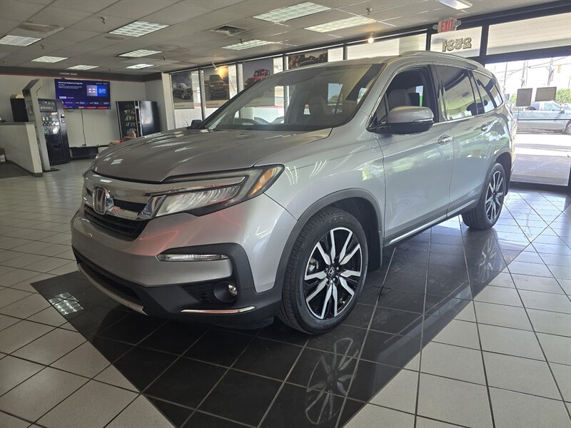 2019 Honda Pilot Touring 4DR SUV AWD   - Photo 1 - Hamilton, OH 45015