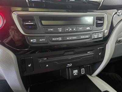 2019 Honda Pilot Touring 4DR SUV AWD   - Photo 36 - Hamilton, OH 45015