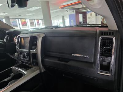 2017 RAM 1500 Laramie CREW CAB 4X4   - Photo 28 - Hamilton, OH 45015