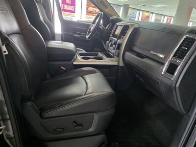2017 RAM 1500 Laramie CREW CAB 4X4   - Photo 29 - Hamilton, OH 45015