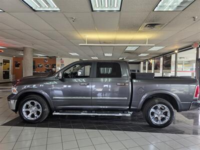 2017 RAM 1500 Laramie CREW CAB 4X4   - Photo 6 - Hamilton, OH 45015