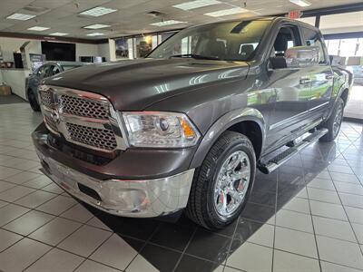 2017 RAM 1500 Laramie CREW CAB 4X4   - Photo 2 - Hamilton, OH 45015