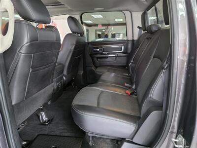 2017 RAM 1500 Laramie CREW CAB 4X4   - Photo 25 - Hamilton, OH 45015