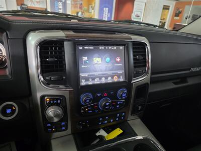 2017 RAM 1500 Laramie CREW CAB 4X4   - Photo 41 - Hamilton, OH 45015