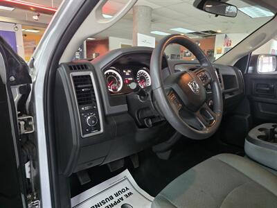2018 RAM 1500 Express   - Photo 10 - Hamilton, OH 45015