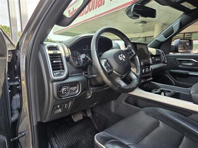 2019 RAM 1500 Laramie CREW CAB 4X4 - Photo 10 - Hamilton, OH 45015