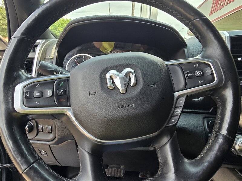 2019 RAM 1500 Laramie CREW CAB 4X4 - Photo 32 - Hamilton, OH 45015