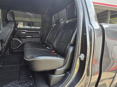 2019 RAM 1500 Laramie CREW CAB 4X4 - Photo 14 - Hamilton, OH 45015