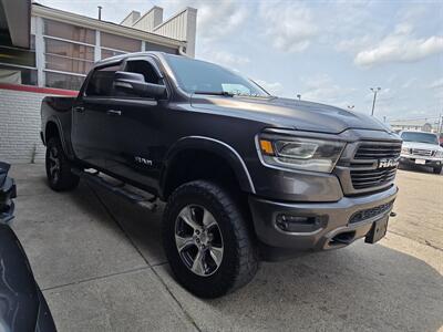 2019 RAM 1500 Laramie CREW CAB 4X4 - Photo 3 - Hamilton, OH 45015