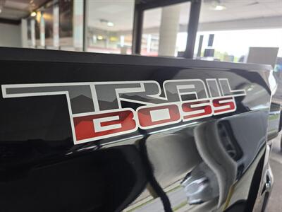 2020 Chevrolet Silverado 1500 LT Trail Boss   - Photo 30 - Hamilton, OH 45015