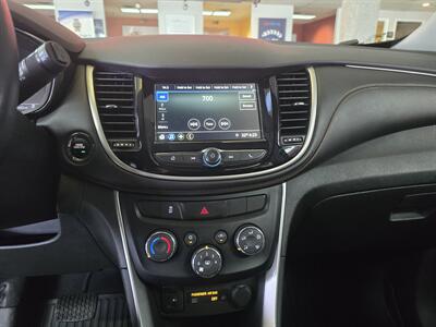 2019 Chevrolet Trax LT 4DR CROSSOVER   - Photo 22 - Hamilton, OH 45015