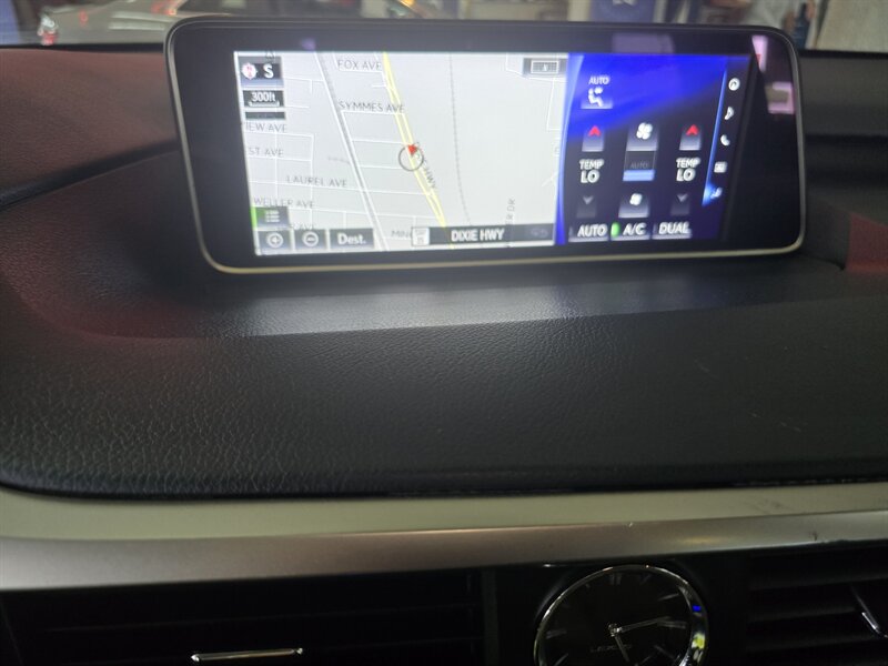 2017 Lexus RX Base 4DR SUV AWD - Photo 25 - Hamilton, OH 45015