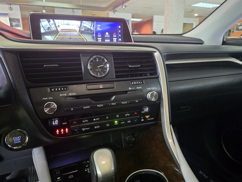 2017 Lexus RX Base 4DR SUV AWD - Photo 27 - Hamilton, OH 45015