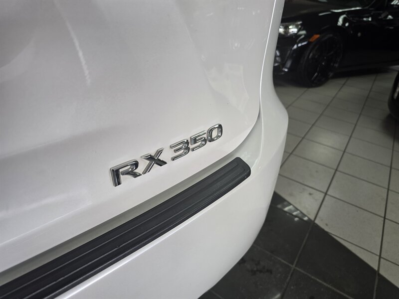 2017 Lexus RX Base 4DR SUV AWD - Photo 20 - Hamilton, OH 45015