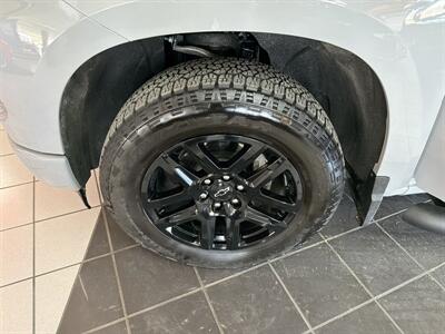 2025 Chevrolet Silverado 1500 Custom 4DR CREW CAB 4X4   - Photo 34 - Hamilton, OH 45015