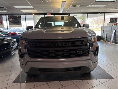 2025 Chevrolet Silverado 1500 Custom 4DR CREW CAB 4X4   - Photo 2 - Hamilton, OH 45015