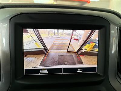 2025 Chevrolet Silverado 1500 Custom 4DR CREW CAB 4X4   - Photo 16 - Hamilton, OH 45015