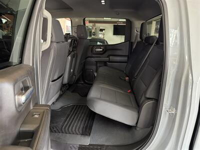 2025 Chevrolet Silverado 1500 Custom 4DR CREW CAB 4X4   - Photo 19 - Hamilton, OH 45015