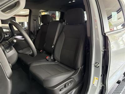 2025 Chevrolet Silverado 1500 Custom 4DR CREW CAB 4X4   - Photo 9 - Hamilton, OH 45015