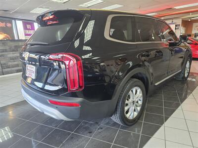 2022 Kia Telluride LX 4dr SUV   - Photo 4 - Hamilton, OH 45015