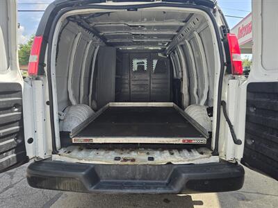 2019 Chevrolet Express 2500 3DR EXTENDED CARGO VA/V6   - Photo 13 - Hamilton, OH 45015