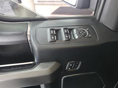 2020 Ford F-150 Platinum SUPER CREW 4X4   - Photo 19 - Hamilton, OH 45015