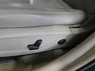 2013 Chrysler 300 Series   - Photo 18 - Hamilton, OH 45015