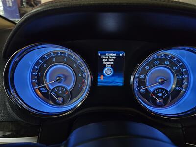 2013 Chrysler 300 Series   - Photo 26 - Hamilton, OH 45015