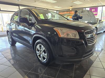 2015 Chevrolet Trax LS 4DR CROSSOVER   - Photo 3 - Hamilton, OH 45015